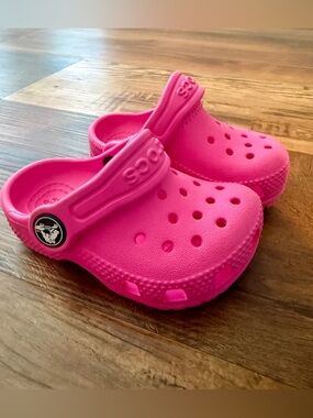 Infant Hot Pink Crocs - size 4
